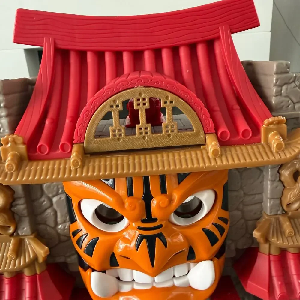 Fisher-Price Imaginext Samurai Castle Tiger Fortress Playset